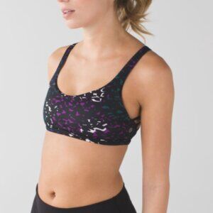 lululemon size 4 free to be wild bra shadow wrap